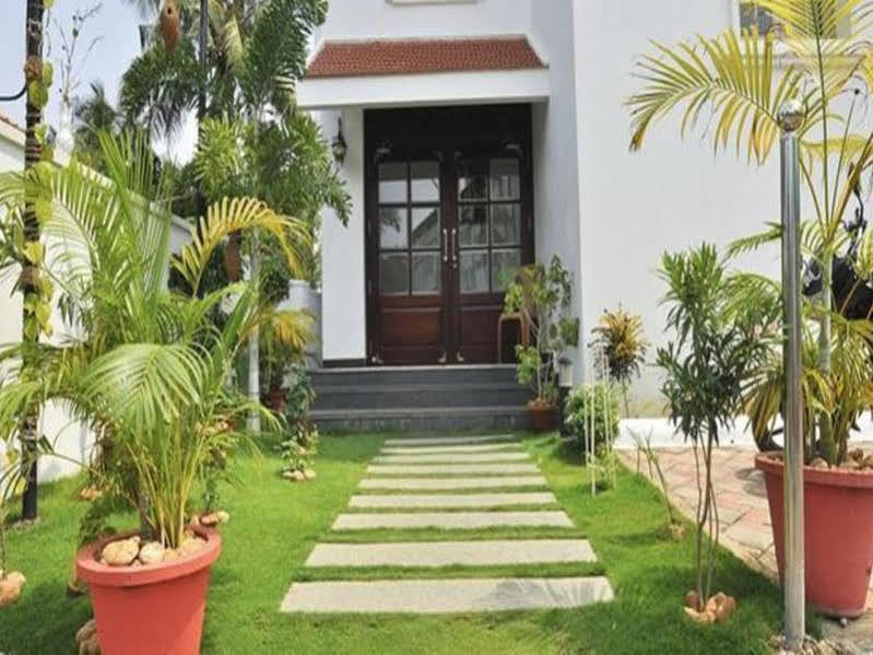 Abad Pepper Route Hotel Kochi Exterior photo